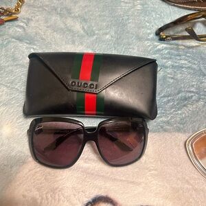 Gucci Black Sunglasses with Red and Green Case